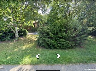 268 Ottawa Dr, Troy, MI 48085