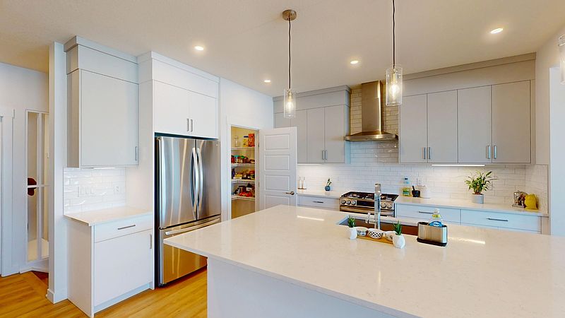 Calgary House for rent - 4 Bedrooms — photo 5