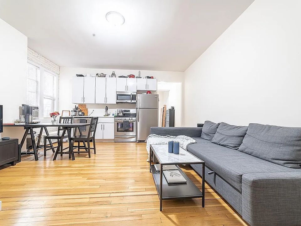 1st image of 126 Magnolia Ave #312