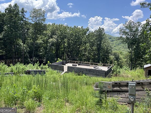 5th image of 98 Adair Dr NE