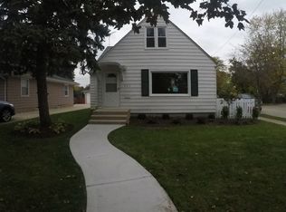901 Manor Ct, Joliet, IL 60436