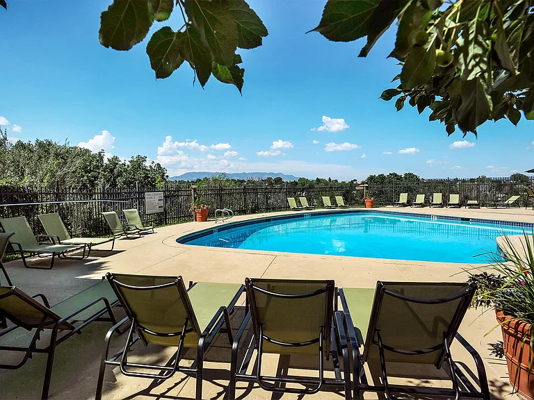 Bonterra Lakeside Apartments — Photo 7