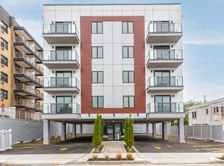 848 E Broadway APT 4E, Long Beach, NY 11561