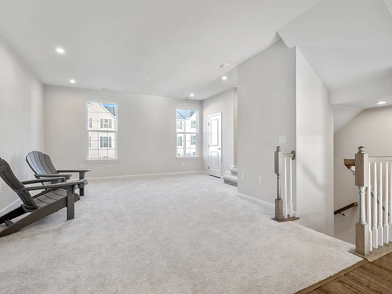 859 Romeria Dr — Photo 15