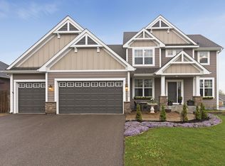 2050 Valley Creek Ln, Shakopee, MN 55379