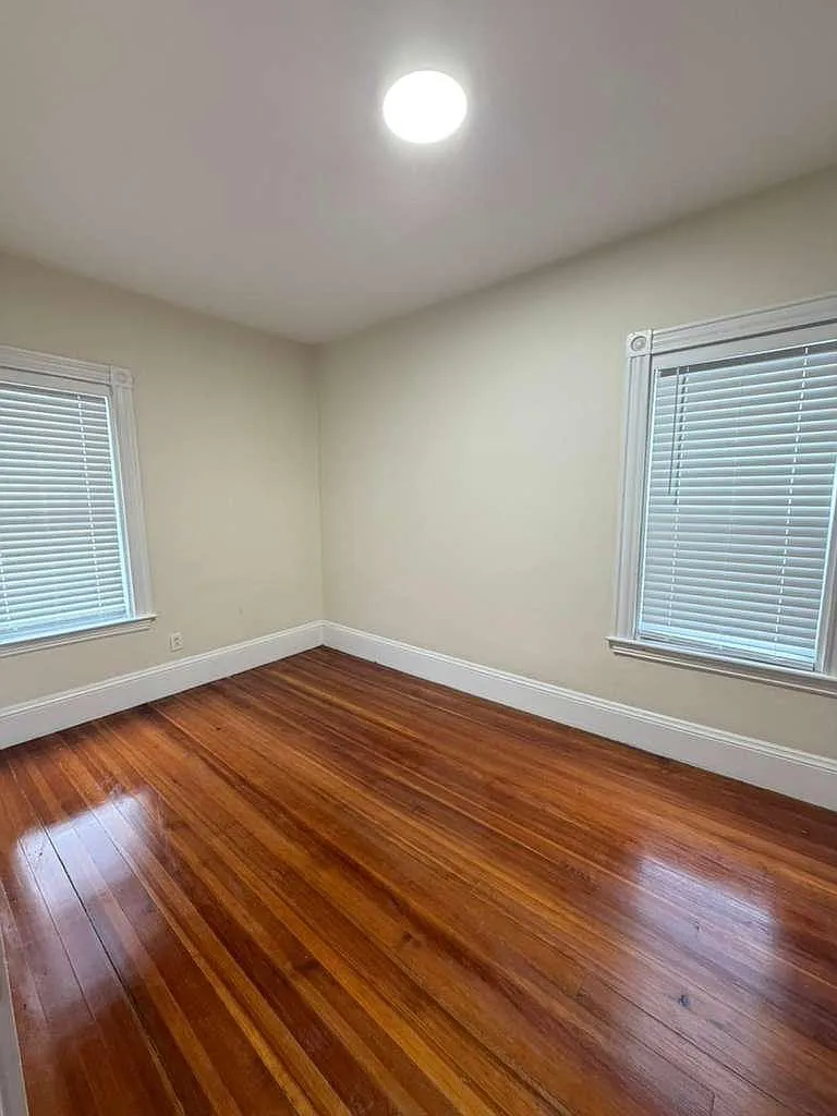 3 bed, $3,500 — Photo 4
