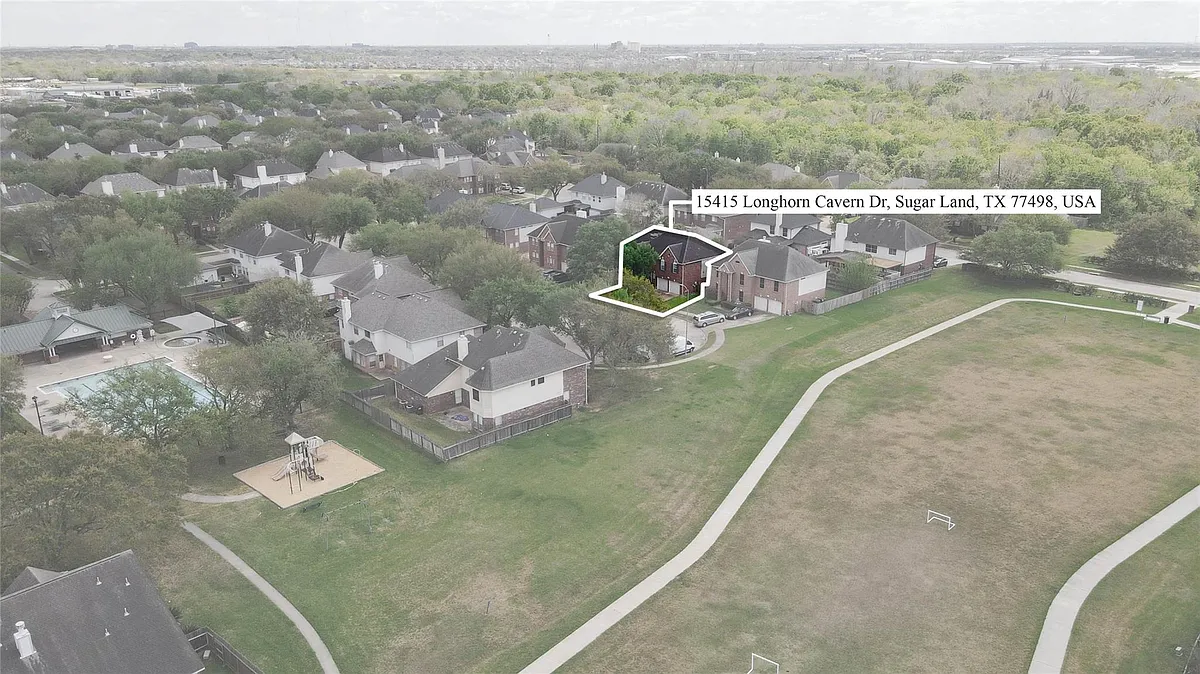 Building Photo - 15415 Longhorn Cavern Dr