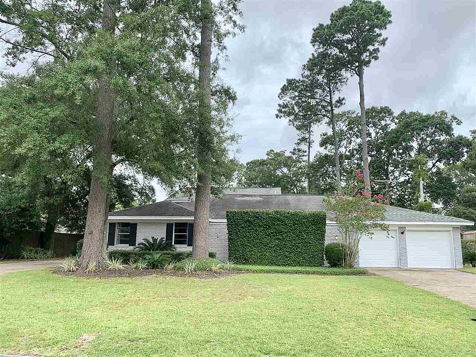 1st image of 775 Rankin Dr