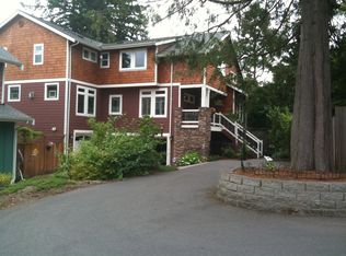 18062 25th Ave NE, Lake Forest Park, WA 98155