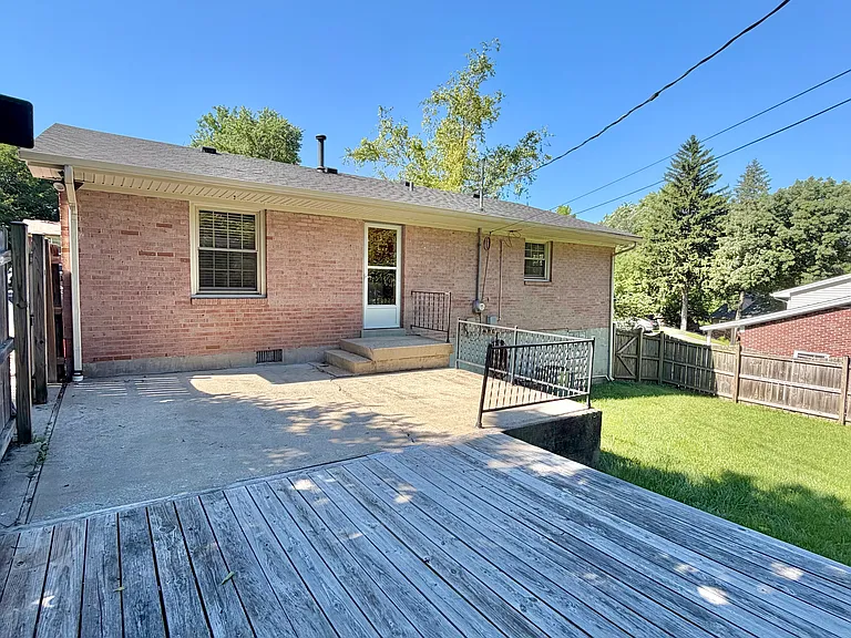 3339 Sutherland Dr — Photo 4