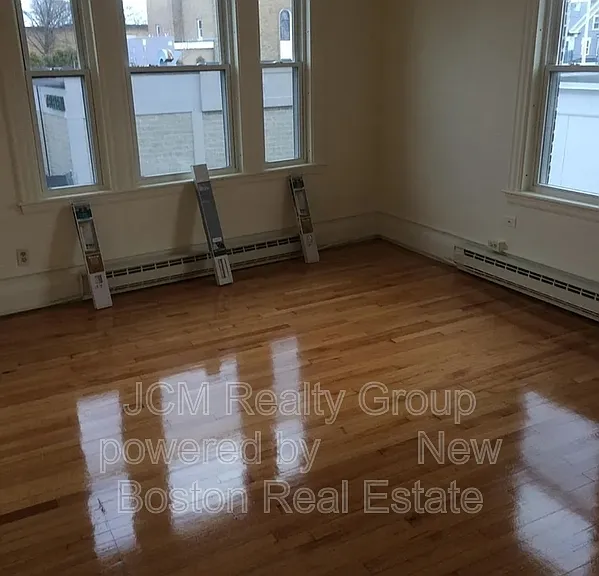 203 Lewis St #2 — Photo 4