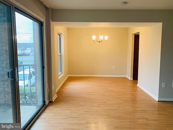 4th image of 1 Canterbury Sq APT 302