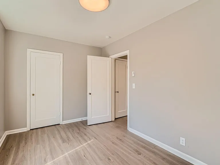 4141 California Ave SW #1/2 — Photo 10