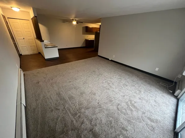 Williamsburg Flats 202, 202 Williamsburg Dr APT 6, Mequon, WI 53092