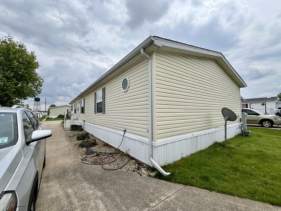 857 S 10th St, Dekalb, IL 60115 Zillow