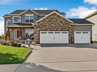 7417 1st Ave SW, Cedar Rapids, IA 52405