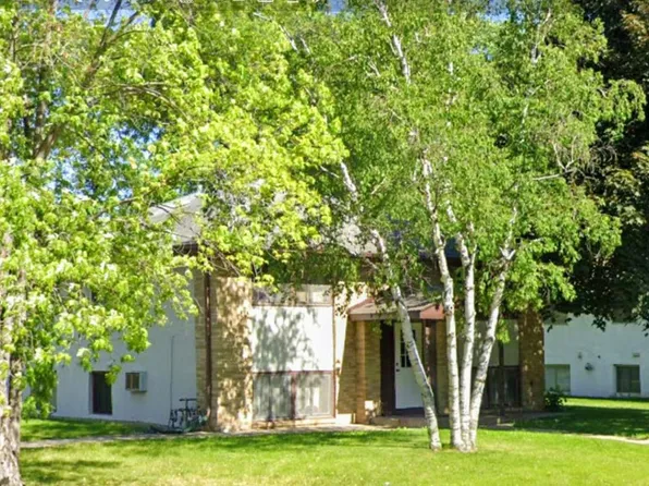 8825 18th Ave S, Bloomington, MN 55425