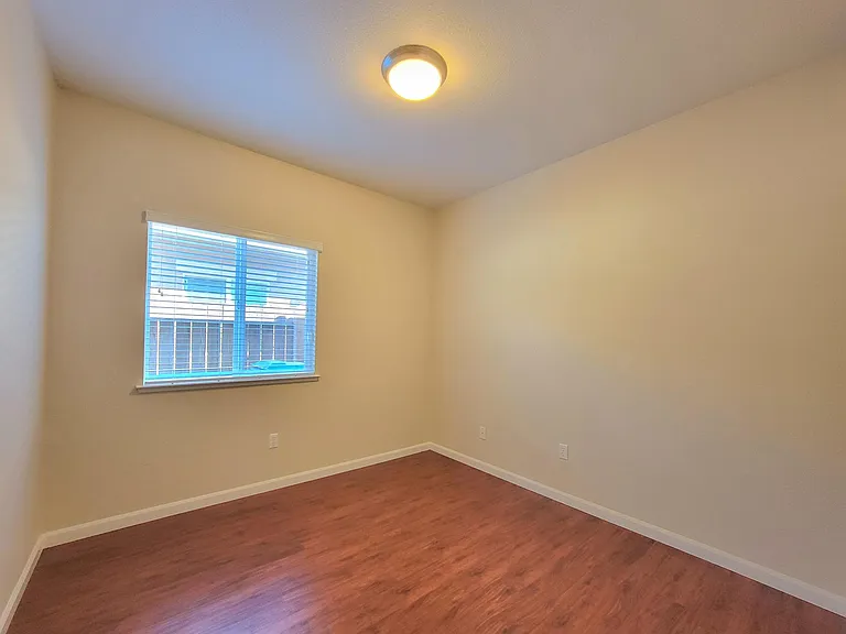 432 Lone Spur Dr — Photo 13