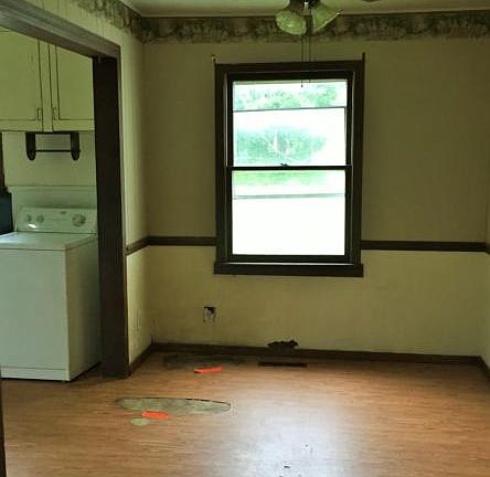 4th image of 1634 Twin Oaks
