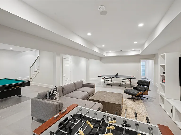917 Deerfield Rd — Photo 15