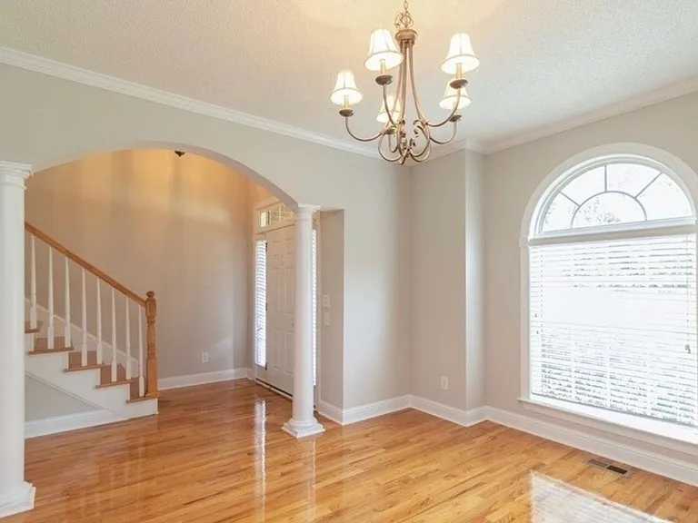 224 High Ridge Ct — Photo 8