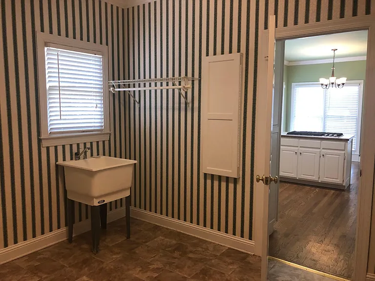 Laundry room into kitchen