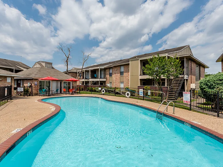 Villa Solano Apartments — Photo 19