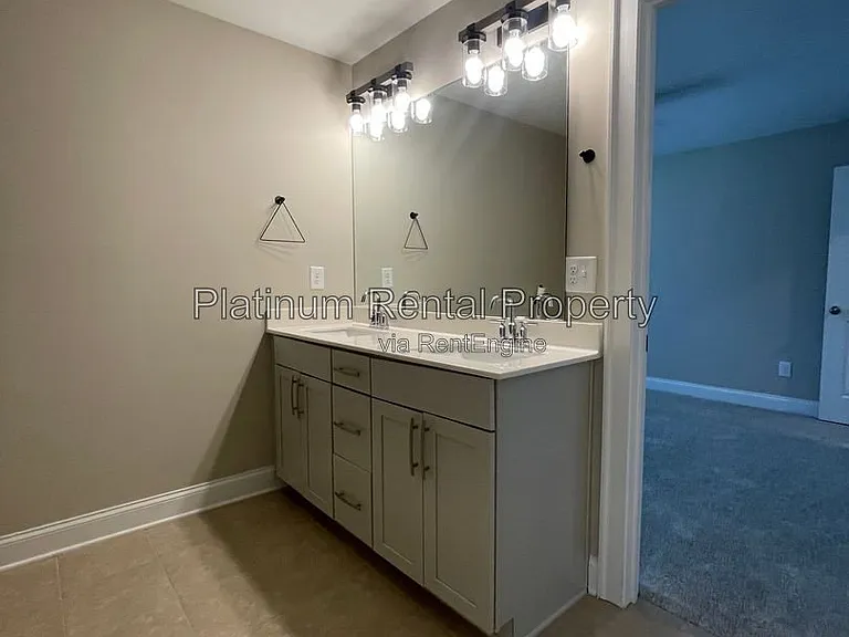 3215 Summerpoint Xing — Photo 65