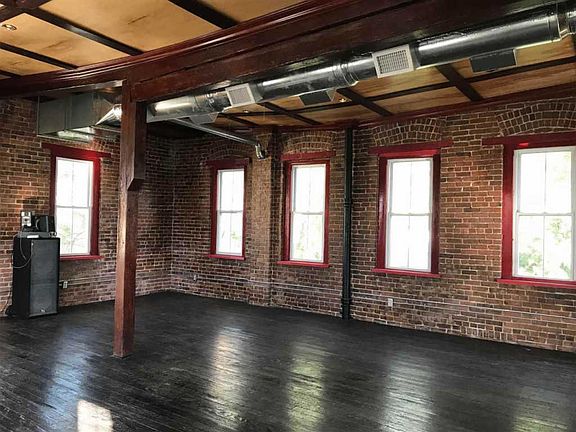 3rd image of 78 Lake St #1 & 2