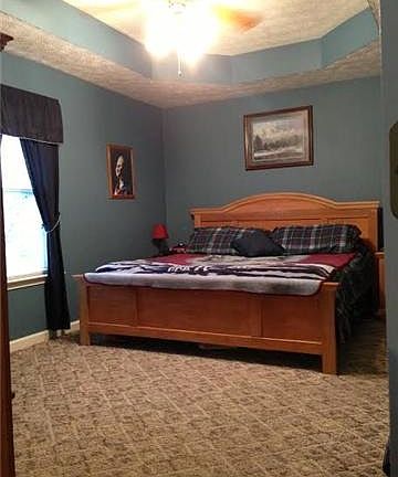 master BR w/king bed