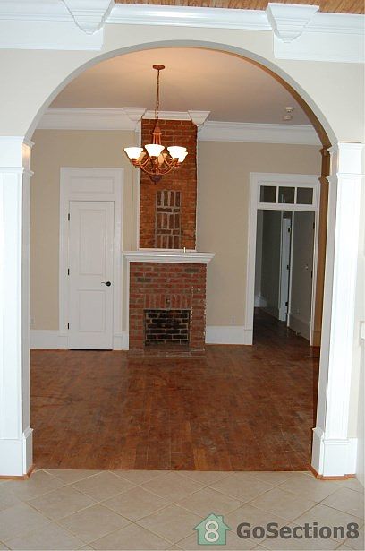 2nd image of 4191 Southside Dr