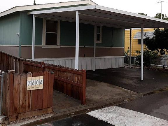 3rd image of 7606 Via La Luna Ln