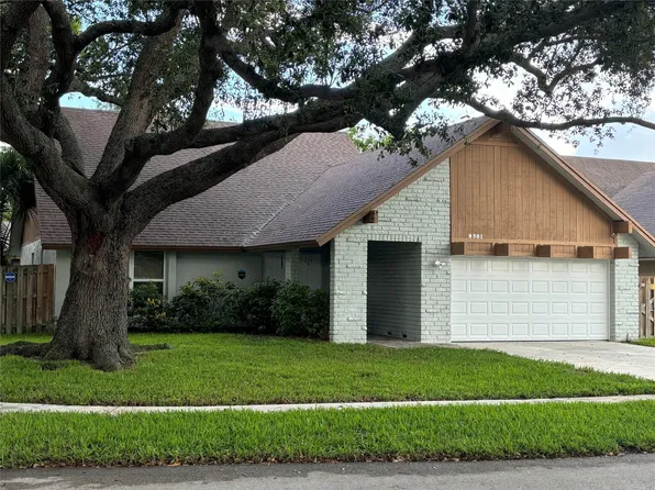 9381 NW 35th Place, Sunrise, FL 33351