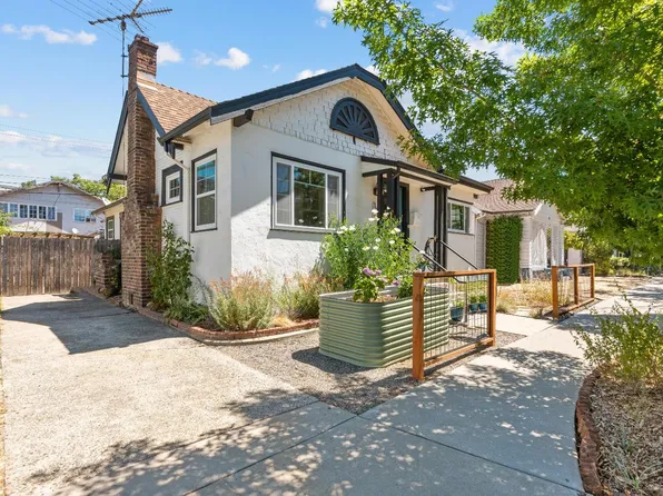 3209 T St, Sacramento, CA 95816