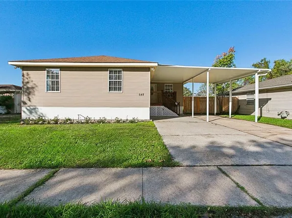 548 Willowbrook Dr, Gretna, LA 70056