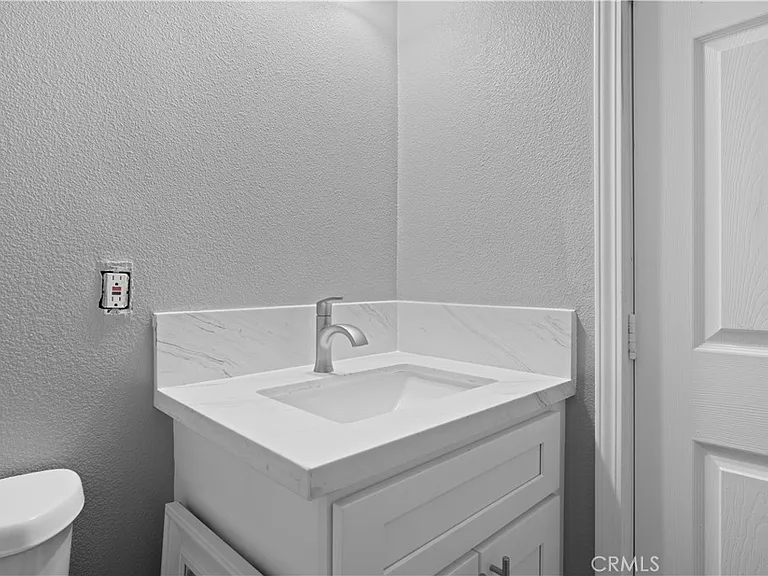4330 Pacific Ave — Photo 23