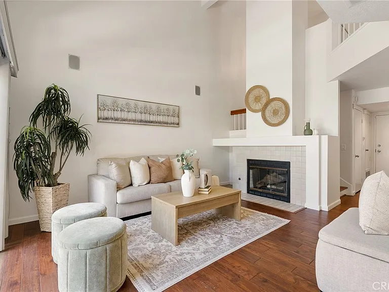18 Meadowood — Photo 5