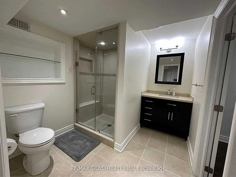 449 Meadowridge Ct #BASEMENT — Photo 16
