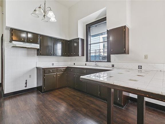 5th image of 2613-15 Danneel St