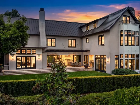3825 E Highland Drive, Seattle, WA 98112