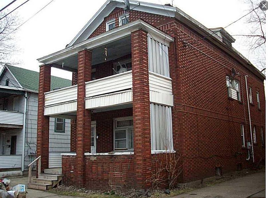 2nd image of 643 E 8th St