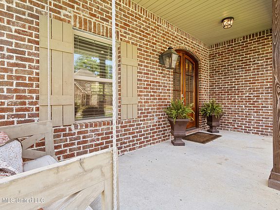 4th image of 3813 Acadian Village Dr