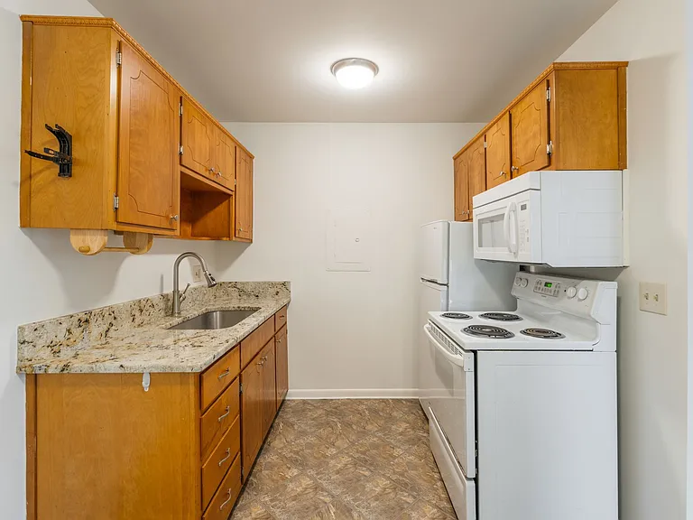 2601 Hillsboro Pike #H5 — Photo 2