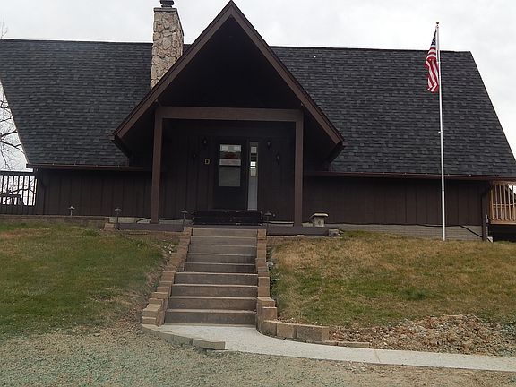2nd image of 20970 E 400th St