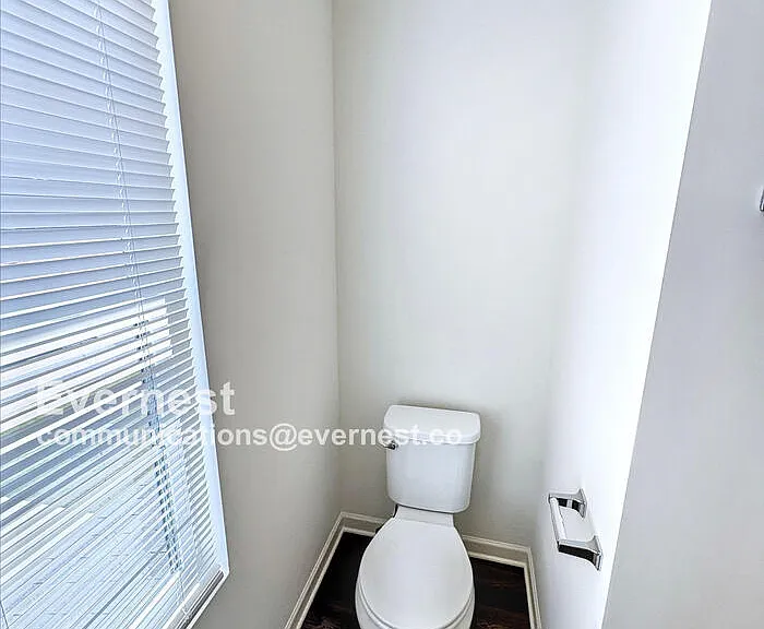 135 Flowering Cherry St — Photo 9