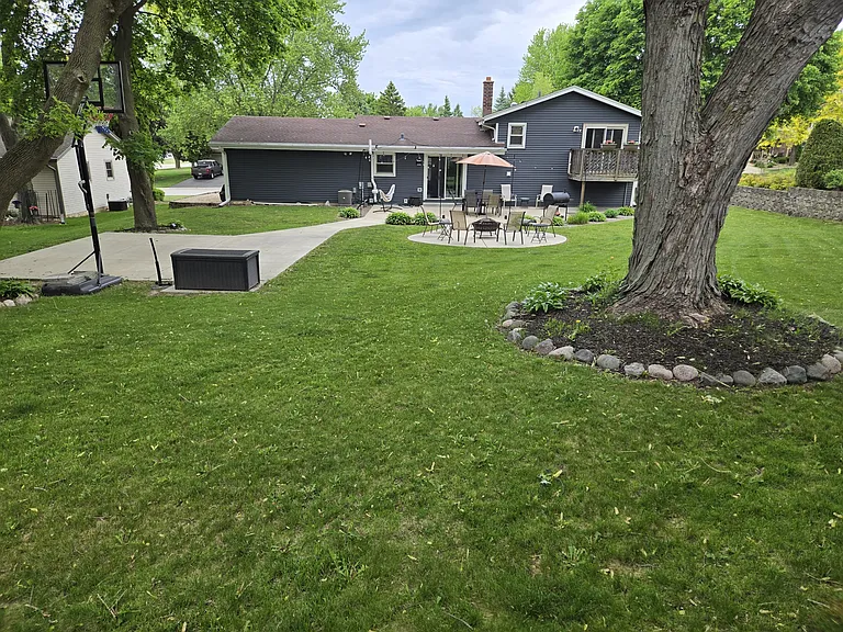 N70W23707 Prides Rd — Photo 5