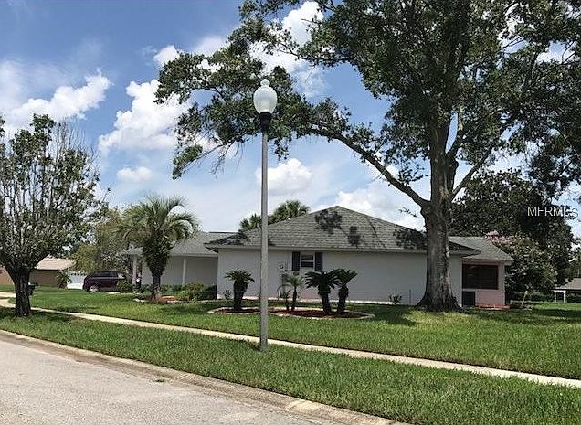 2nd image of 5138 Lazy Lake Cir