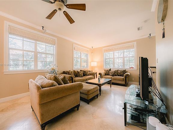 3rd image of 483 Menendez Ave #10