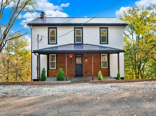 150 Hamilton St, Irwin, PA 15642