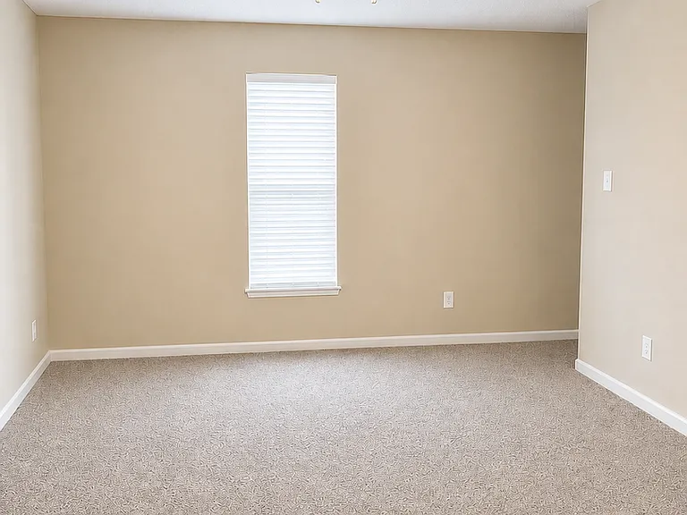 3105 Courtney Ln — Photo 5